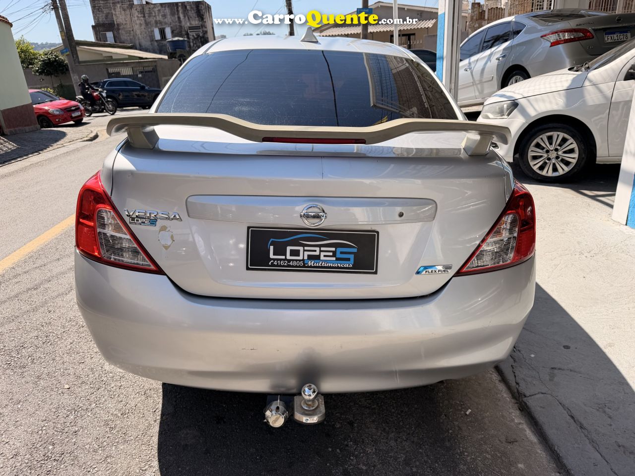 NISSAN   VERSA S 1.6 16V FLEX FUEL 4P MEC.   PRATA 2013 1.6 FLEX - Loja