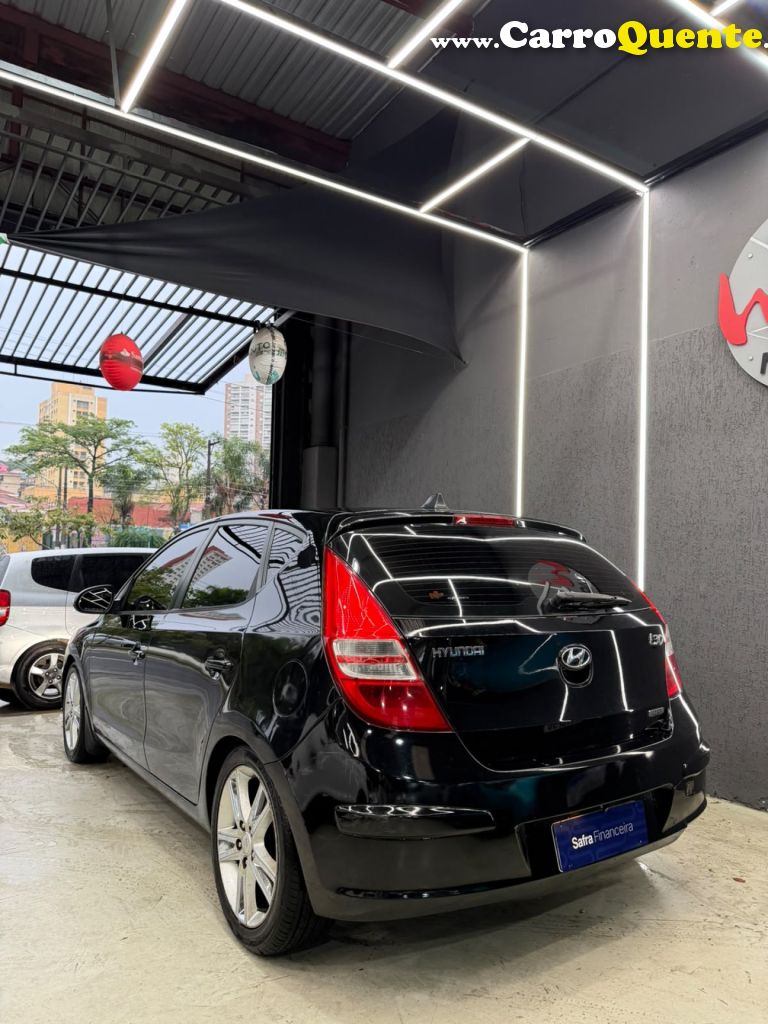 HYUNDAI   I30CW 2.0 16V 145CV AUT. 5P   PRETO 2012 2.0 GASOLINA - Loja
