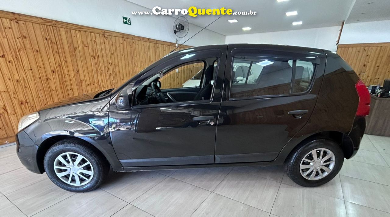 RENAULT   SANDERO EXPRESSION HI-FLEX 1.0 16V 5P   PRETO 2013 1.0 GASOLINA - Loja