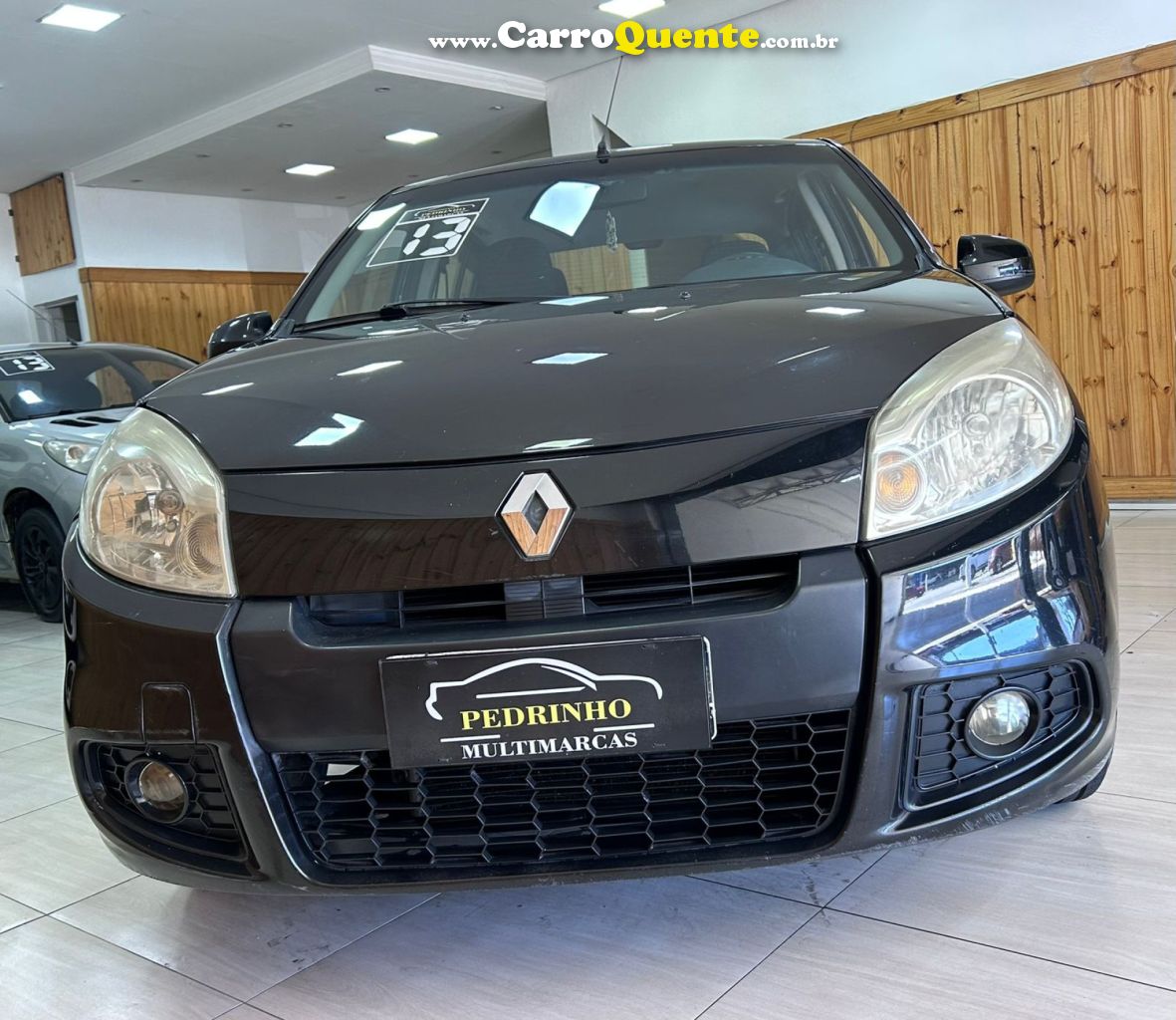 RENAULT   SANDERO EXPRESSION HI-FLEX 1.0 16V 5P   PRETO 2013 1.0 GASOLINA - Loja