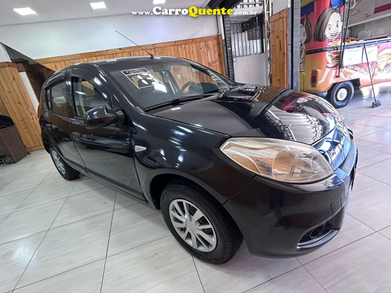 RENAULT   SANDERO EXPRESSION HI-FLEX 1.0 16V 5P   PRETO 2013 1.0 GASOLINA - Loja