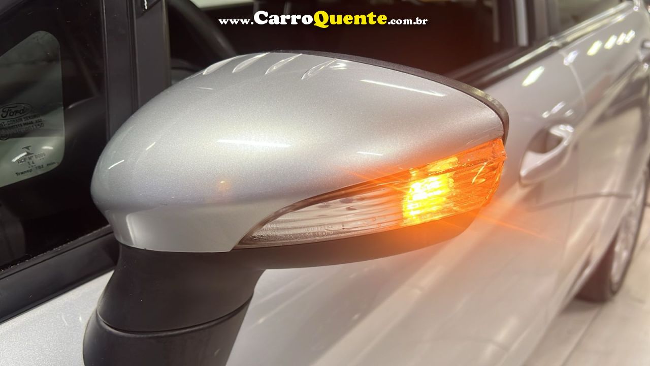 FORD   FIESTA 1.6 16V FLEX AUT. 5P   PRATA 2015 1.6 FLEX - Loja