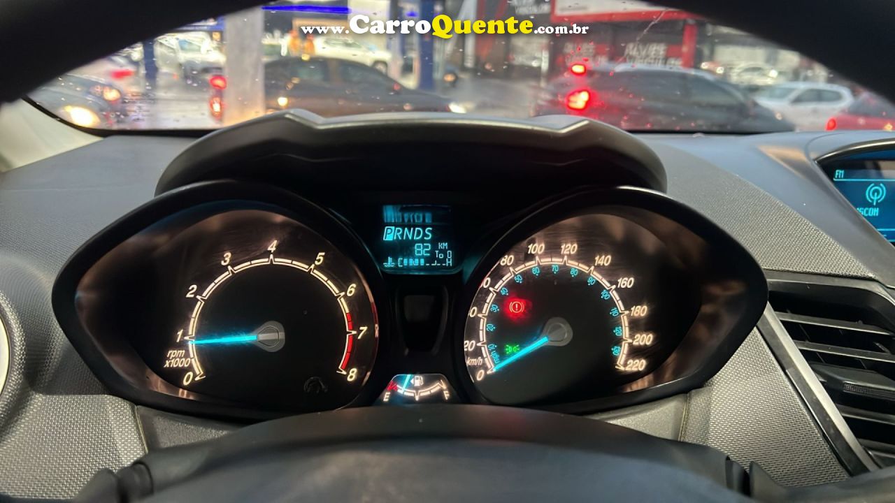 FORD   FIESTA 1.6 16V FLEX AUT. 5P   PRATA 2015 1.6 FLEX - Loja