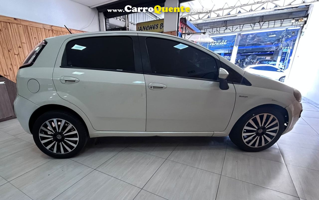 FIAT   PUNTO ESSENCE DUALOGIC 1.6 FLEX 16V 5P   BRANCO 2013 1.6 FLEX - Loja
