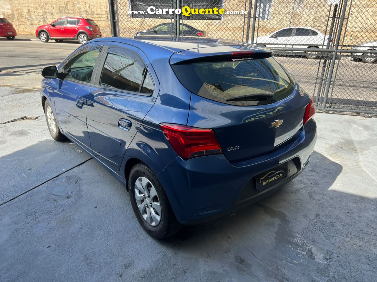 CHEVROLET   ONIX HATCH LT 1.0 8V FLEXPOWER 5P MEC.   AZUL 2019 1.0 FLEX - Loja