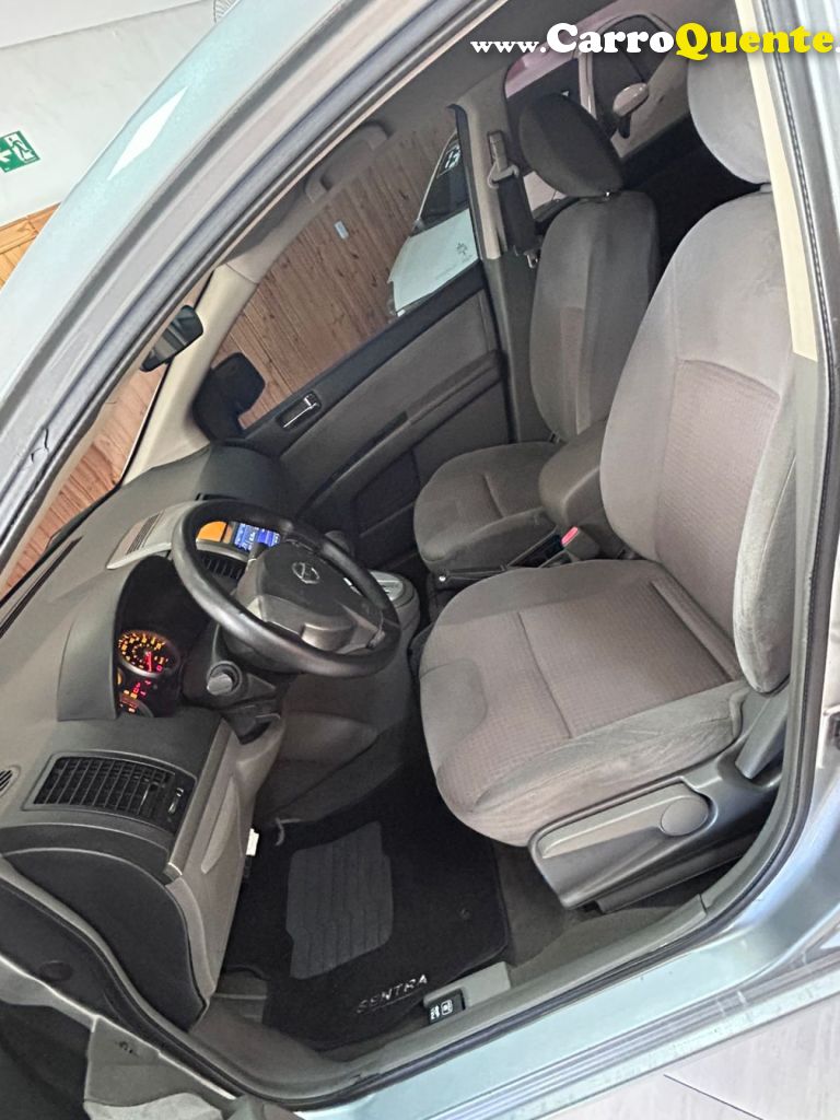 NISSAN   SENTRA S 2.0 2.0 FLEX FUEL 16V AUT.   CINZA 2009 2.0 FLEX - Loja