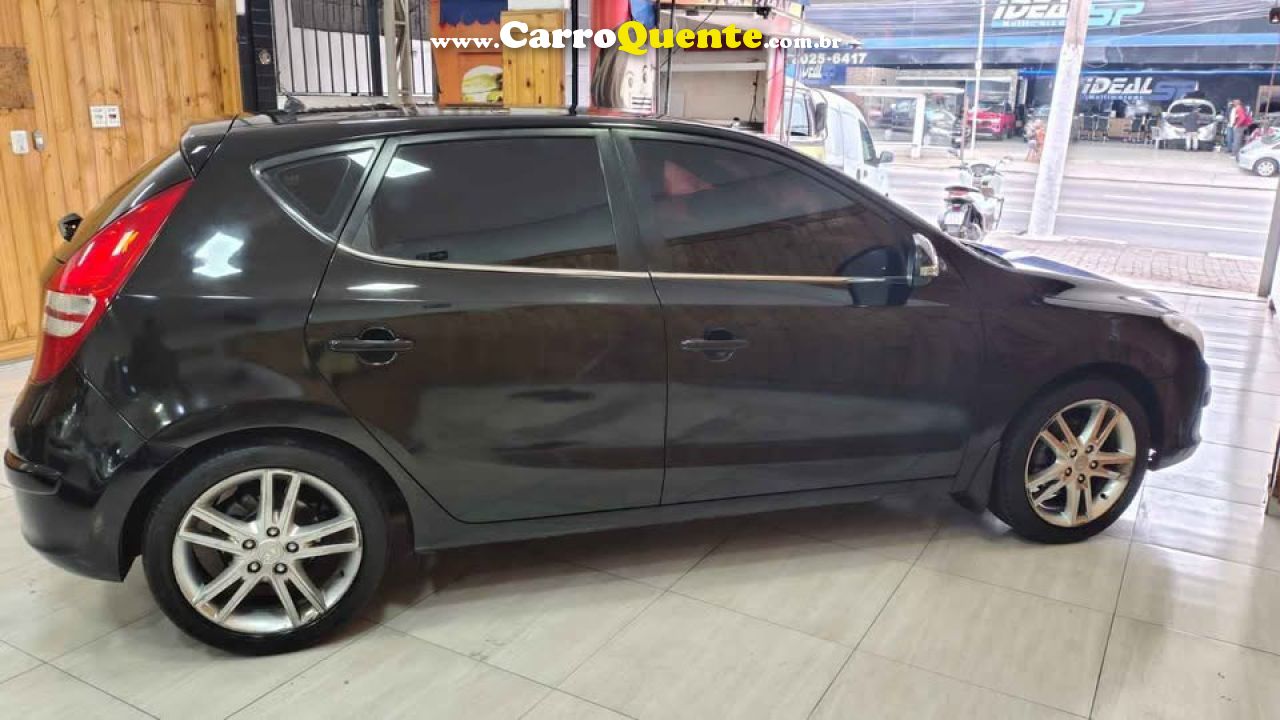 HYUNDAI   I30 2.0 16V 145CV 5P AUT.   PRETO 2010 2.0 GASOLINA - Loja