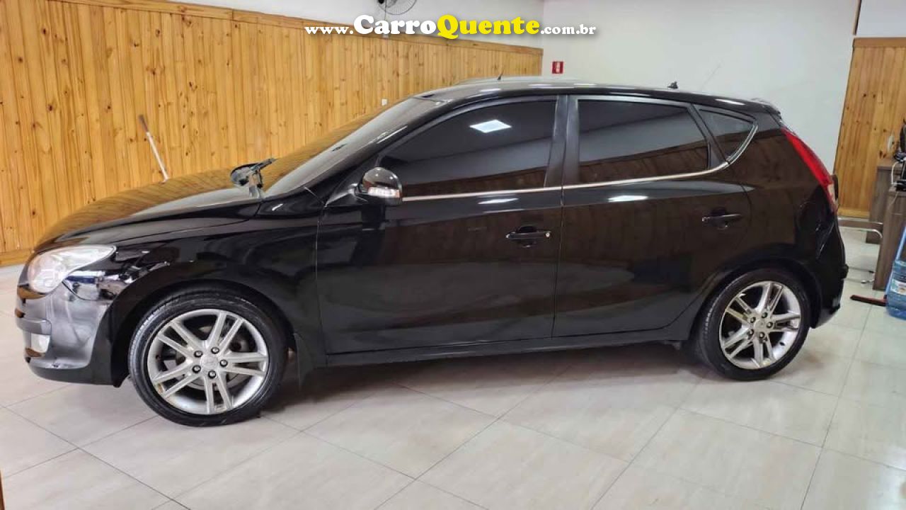 HYUNDAI   I30 2.0 16V 145CV 5P AUT.   PRETO 2010 2.0 GASOLINA - Loja