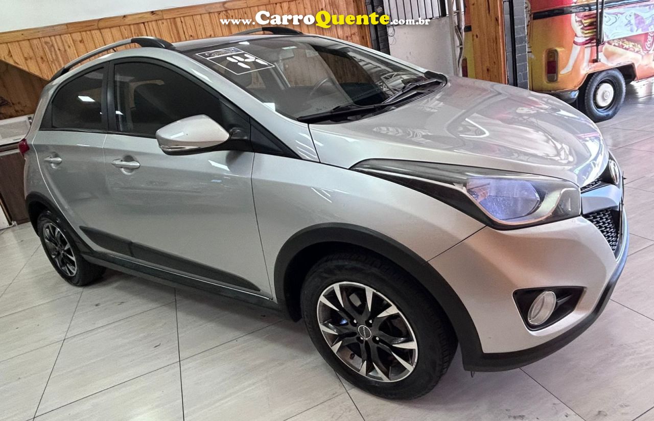 HYUNDAI   HB20X PREMIUM 1.6 FLEX 16V AUT.   PRATA 2014 1.6 FLEX - Loja