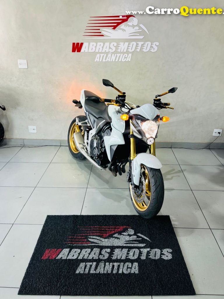 HONDA   HONDACB 1000R   BRANCO 2014 1000 CC GASOLINA - Loja
