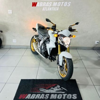 HONDA   HONDACB 1000R   BRANCO 2014 1000 CC GASOLINA
