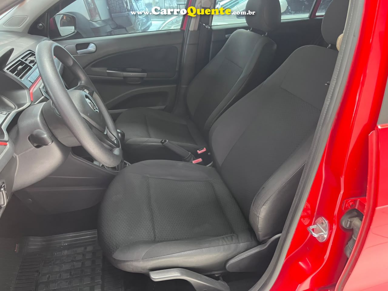 VOLKSWAGEN   NOVO GOL TL MCV   VERMELHO 2017 1.0 FLEX - Loja