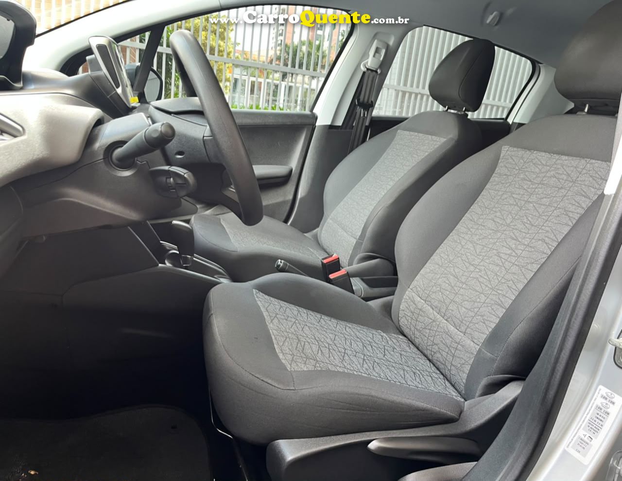 PEUGEOT   208 ACTIVE PACK AUTOMATICO UNICO DONO BAIXISSIMA KM EXCELENTE ESTADO   PRATA 2020 1.6 FLEX - Loja