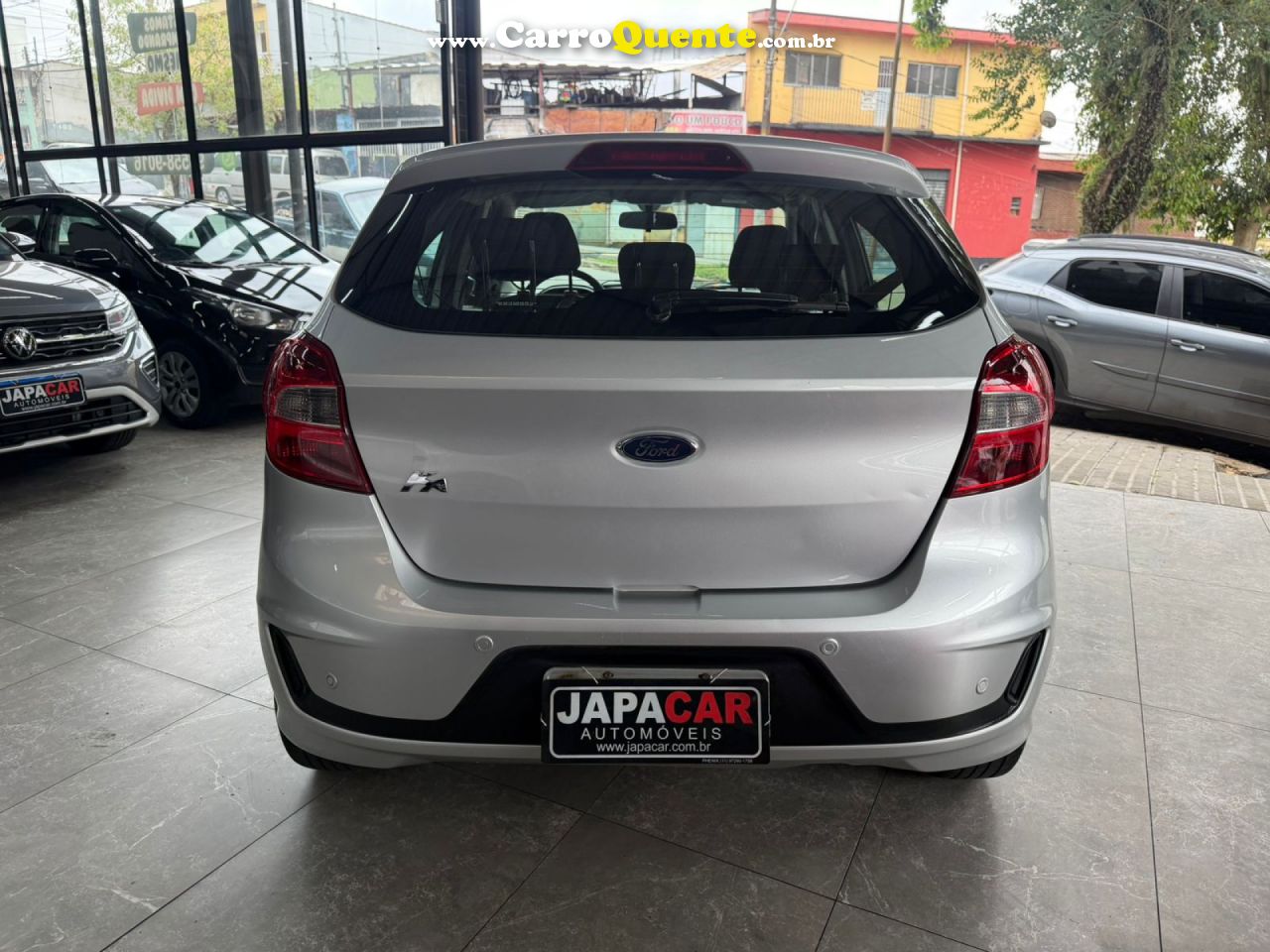 FORD   KA 1.0 SESE PLUS TIVCT FLEX 5P   PRATA 2019 1.0 FLEX - Loja