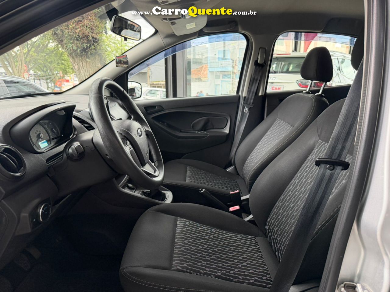 FORD   KA 1.0 SESE PLUS TIVCT FLEX 5P   PRATA 2019 1.0 FLEX - Loja