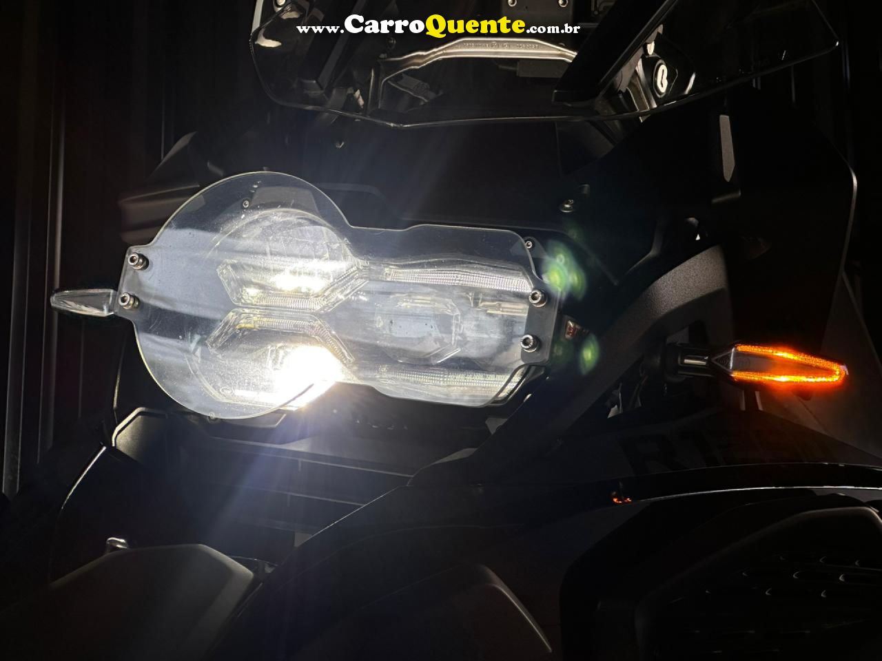 BMW   BMW R1250 GS ADVENTURE TRIPLE BLACK 719   PRETO 2024 1250 GASOLINA - Loja