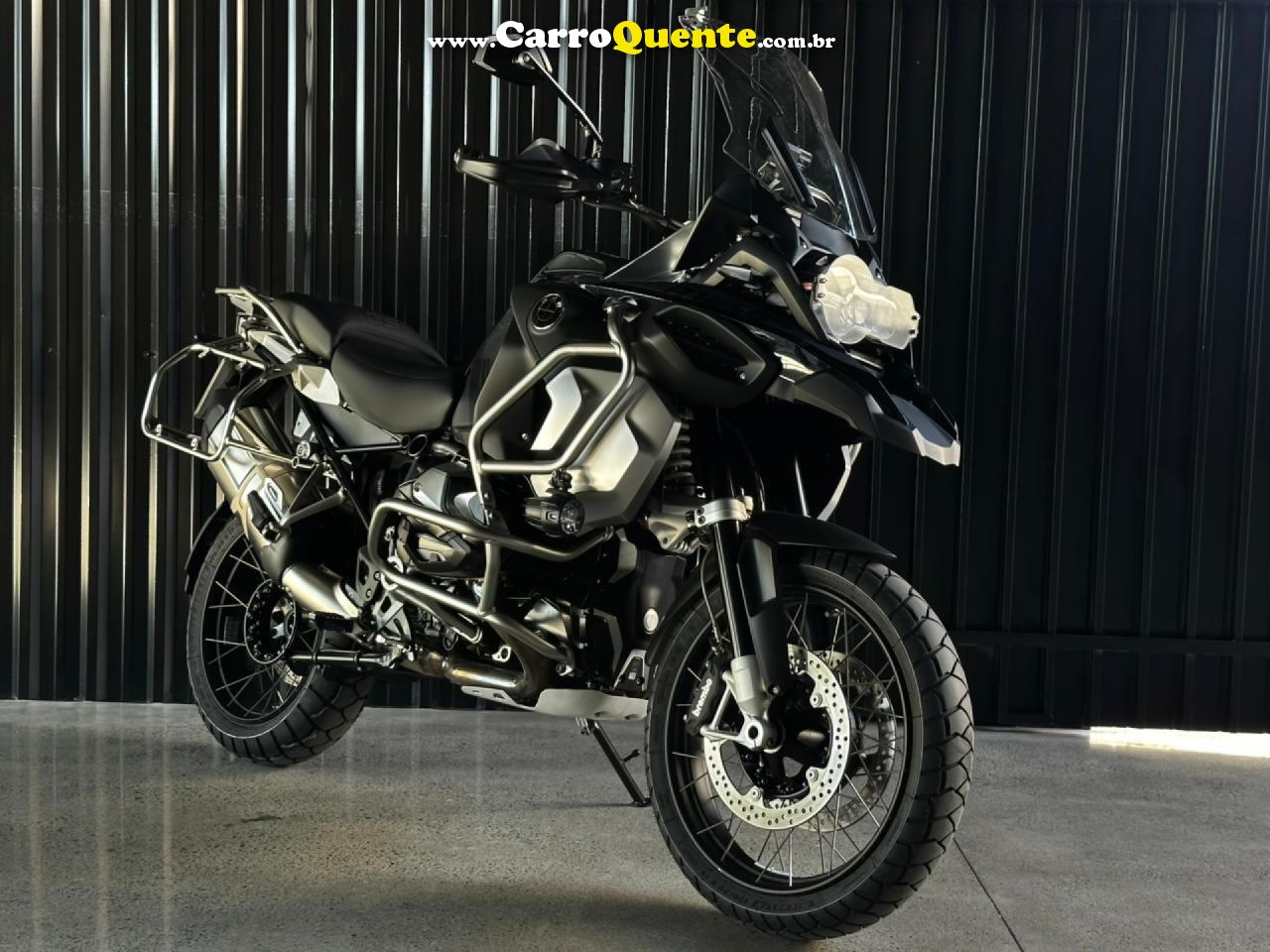 BMW   BMW R1250 GS ADVENTURE TRIPLE BLACK 719   PRETO 2024 1250 GASOLINA - Loja
