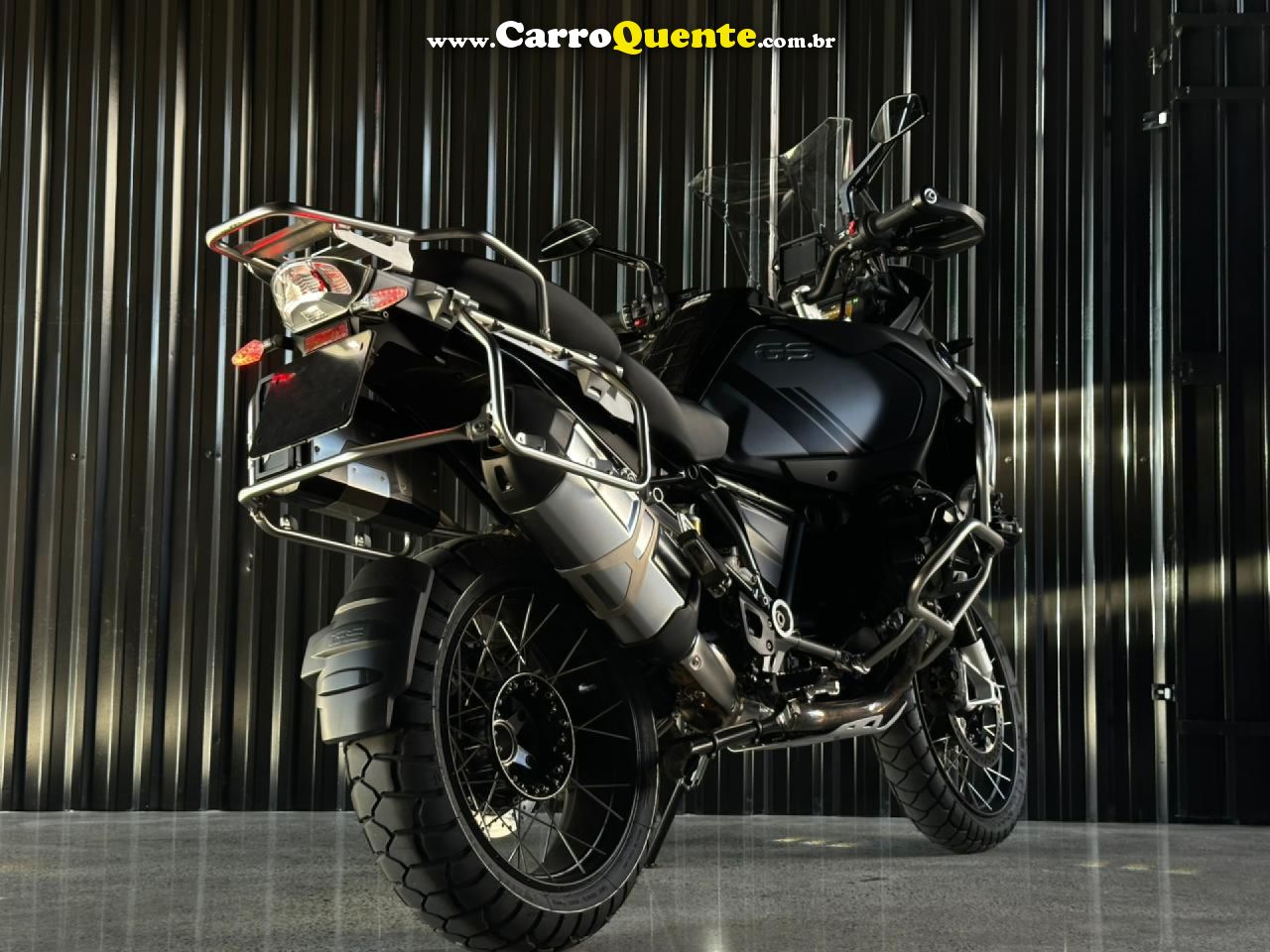 BMW   BMW R1250 GS ADVENTURE TRIPLE BLACK 719   PRETO 2024 1250 GASOLINA - Loja
