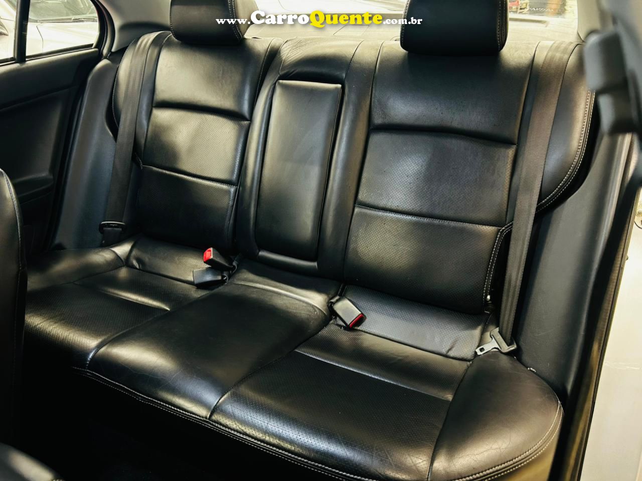 MITSUBISHI   LANCER 2.0 16V 160CV AUT.   PRATA 2013 2.0 GASOLINA - Loja