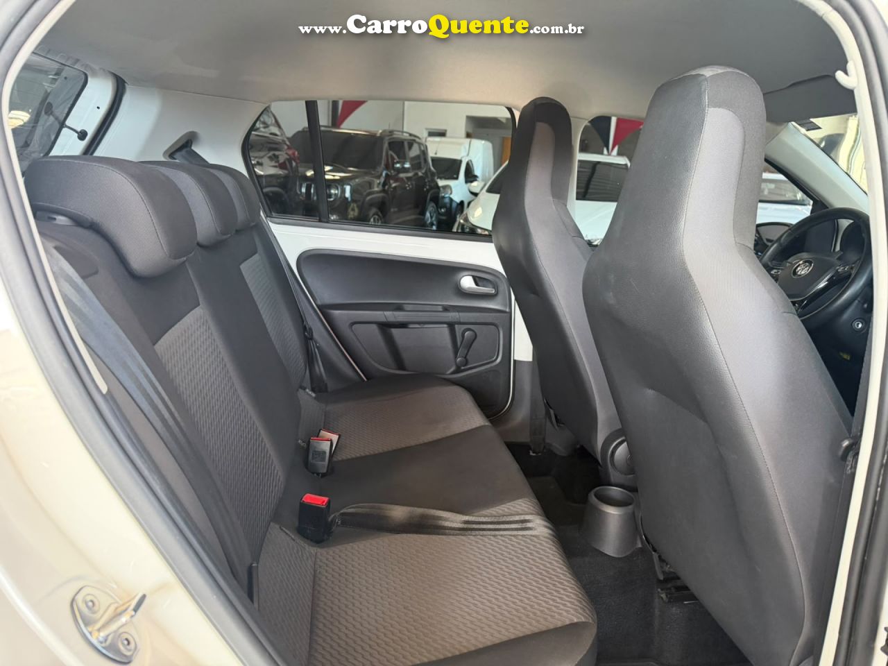 VOLKSWAGEN   UP! MOVE 1.0 TSI TOTAL FLEX 12V 5P   BRANCO 2019 1.0 FLEX - Loja