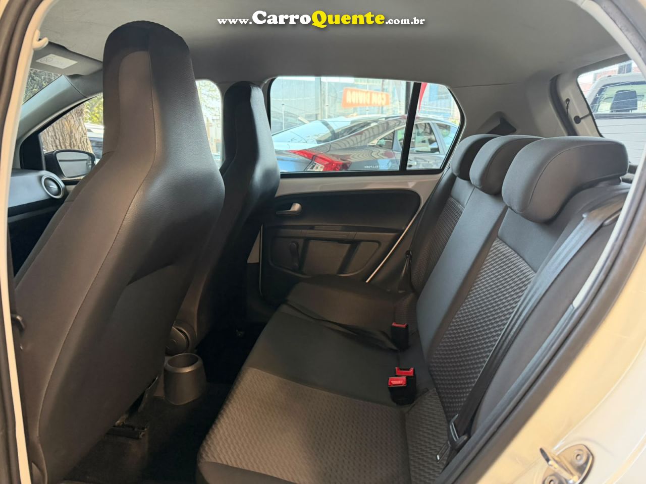 VOLKSWAGEN   UP! MOVE 1.0 TSI TOTAL FLEX 12V 5P   BRANCO 2019 1.0 FLEX - Loja