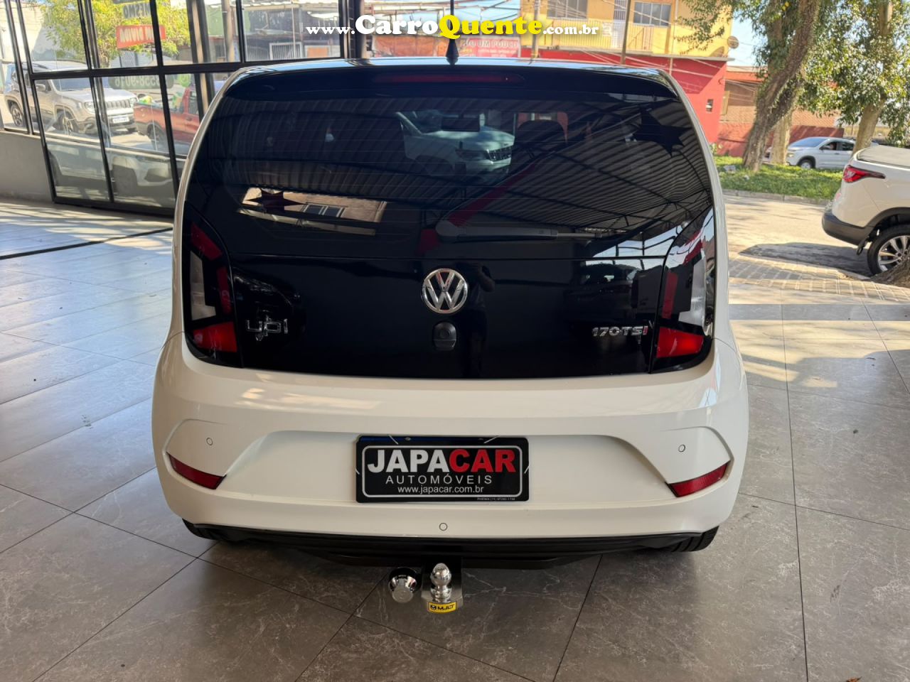 VOLKSWAGEN   UP! MOVE 1.0 TSI TOTAL FLEX 12V 5P   BRANCO 2019 1.0 FLEX - Loja