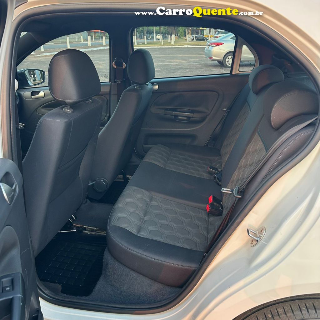 VOLKSWAGEN   GOL SELEÇÃO 1.6 TOTAL FLEX 8V 5P   BRANCO 2014 1.6 FLEX - Loja