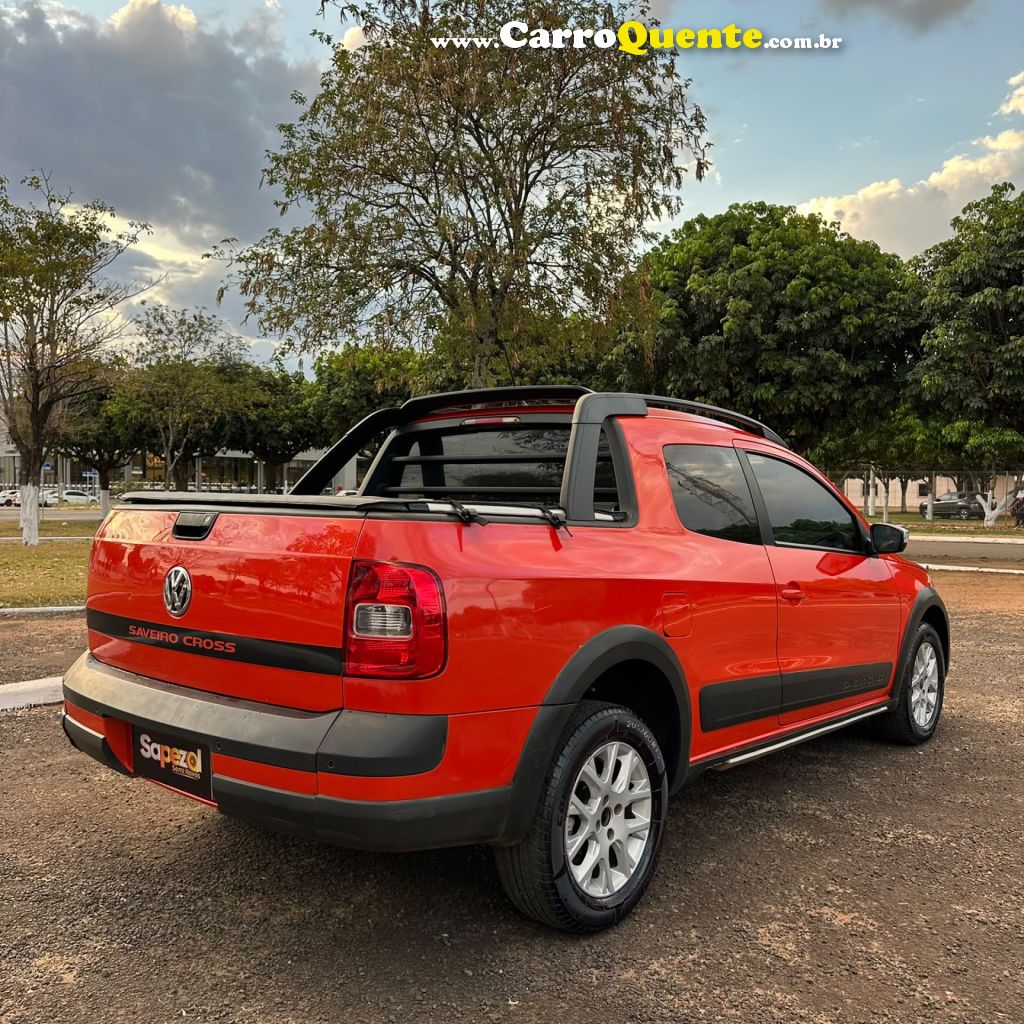 VOLKSWAGEN   SAVEIRO CROSS 1.6 T.FLEX 16V CD   LARANJA 2015 1.6 FLEX - Loja
