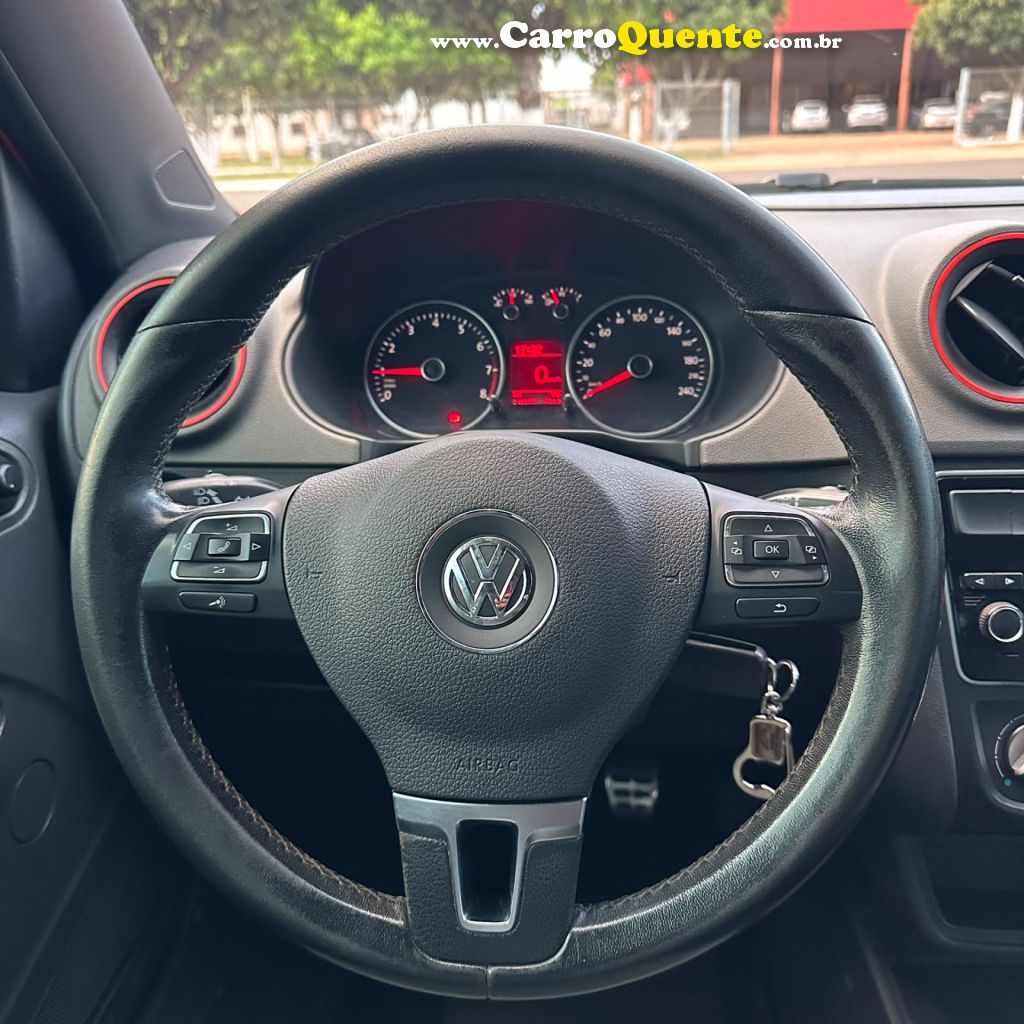 VOLKSWAGEN   SAVEIRO CROSS 1.6 T.FLEX 16V CD   LARANJA 2015 1.6 FLEX - Loja