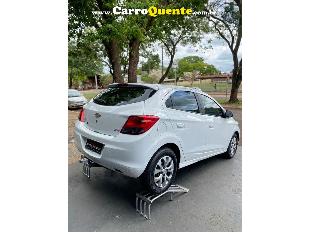 ONIX HATCH Joy 1.0 8V Flex 5p Mec. - Loja