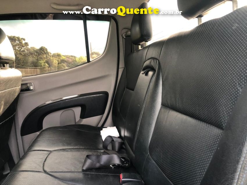Mitsubishi L200 TRITON 3.2 HPE 4X4 CD 16V TURBO INTERCOOLER DIESEL 4P AUTOMÁTICO - Loja