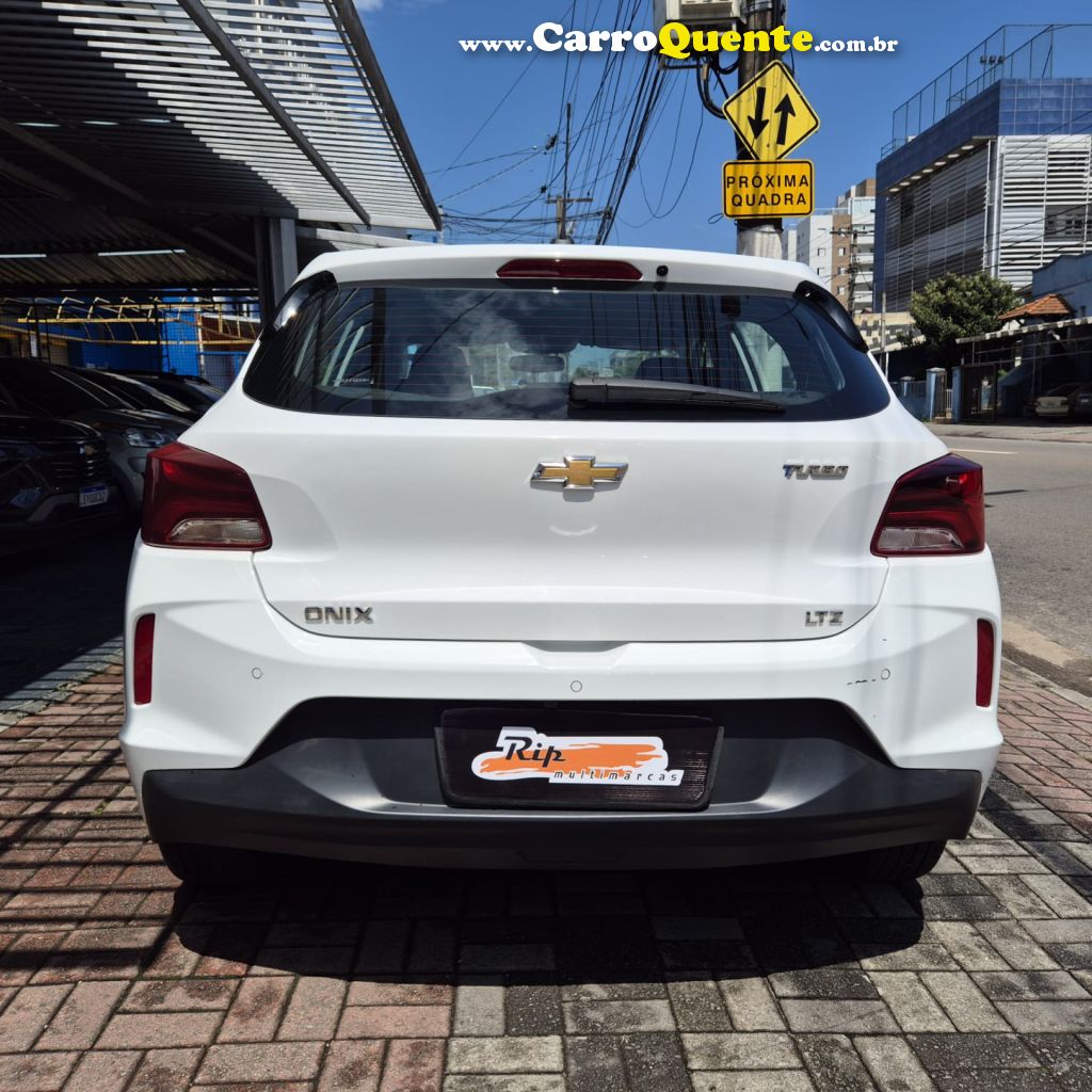 CHEVROLET   ONIX HATCH LTZ 1.0 12V TB FLEX 5P MEC.   BRANCO 2023 1.0 FLEX - Loja