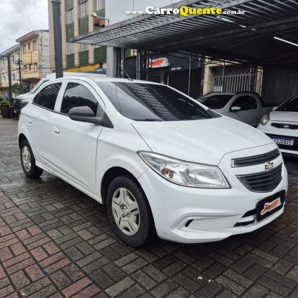 CHEVROLET   ONIX HATCH LT 1.0 8V FLEXPOWER 5P MEC.   BRANCO 2015 1.0 FLEX
