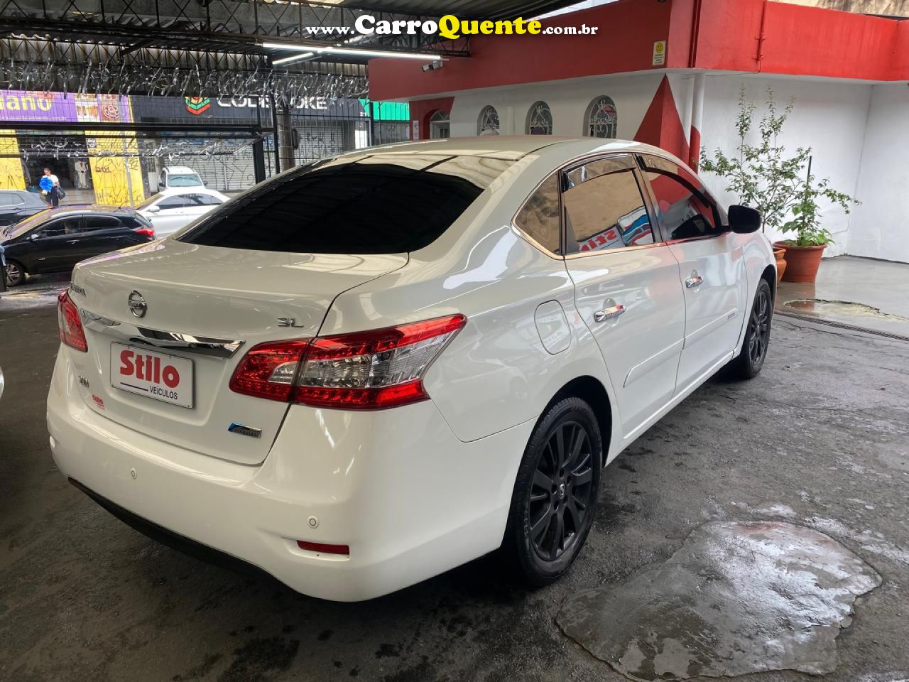 NISSAN   SENTRA SL 2.0 2.0 FLEX FUEL 16V AUT.   BRANCO 2015 2.0 FLEX - Loja