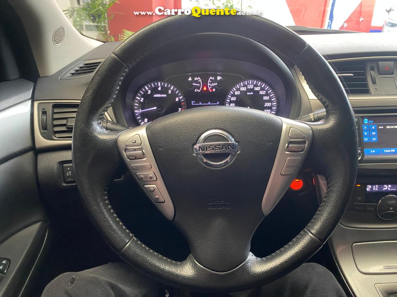 NISSAN   SENTRA SL 2.0 2.0 FLEX FUEL 16V AUT.   BRANCO 2015 2.0 FLEX - Loja