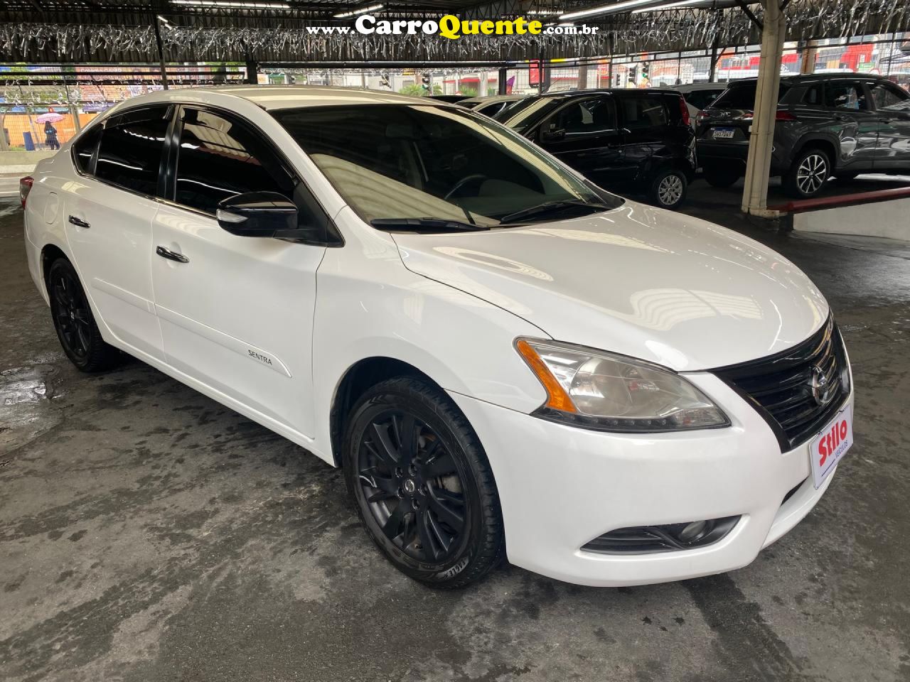 NISSAN   SENTRA SL 2.0 2.0 FLEX FUEL 16V AUT.   BRANCO 2015 2.0 FLEX - Loja