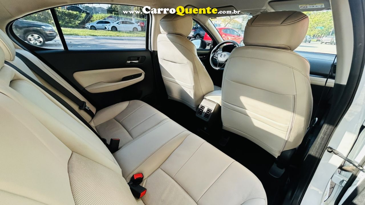 HONDA   CITY SEDAN TOURING 1.5 FLEX 16V 4P AUT.   BRANCO 2023 1.5 FLEX - Loja
