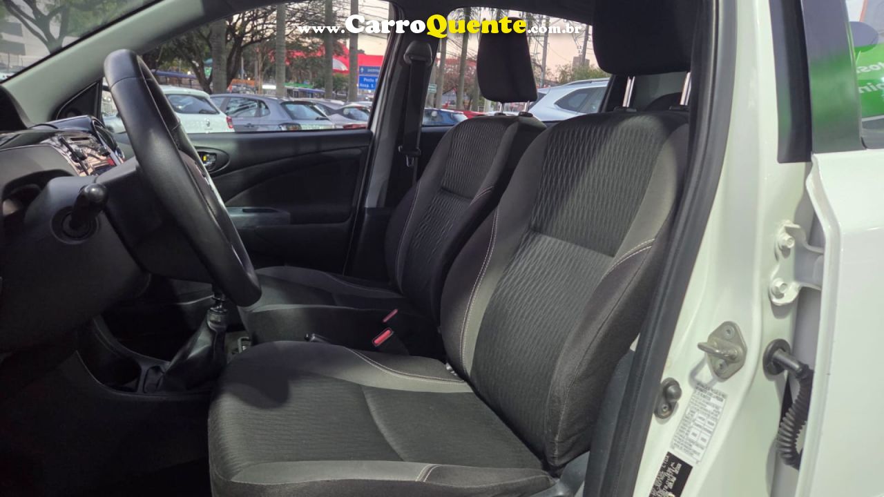 TOYOTA   ETIOS XS SEDAN1.5 FLEX 16V 4P MEC.   BRANCO 2018 1.5 FLEX - Loja