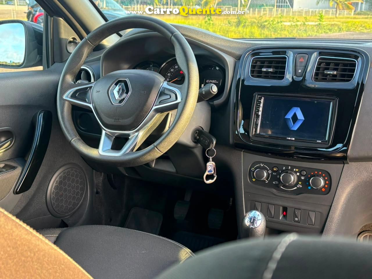 RENAULT   SANDERO S EDITION FLEX 1.0 12V 5P MEC.   PRATA 2023 1.0 FLEX - Loja