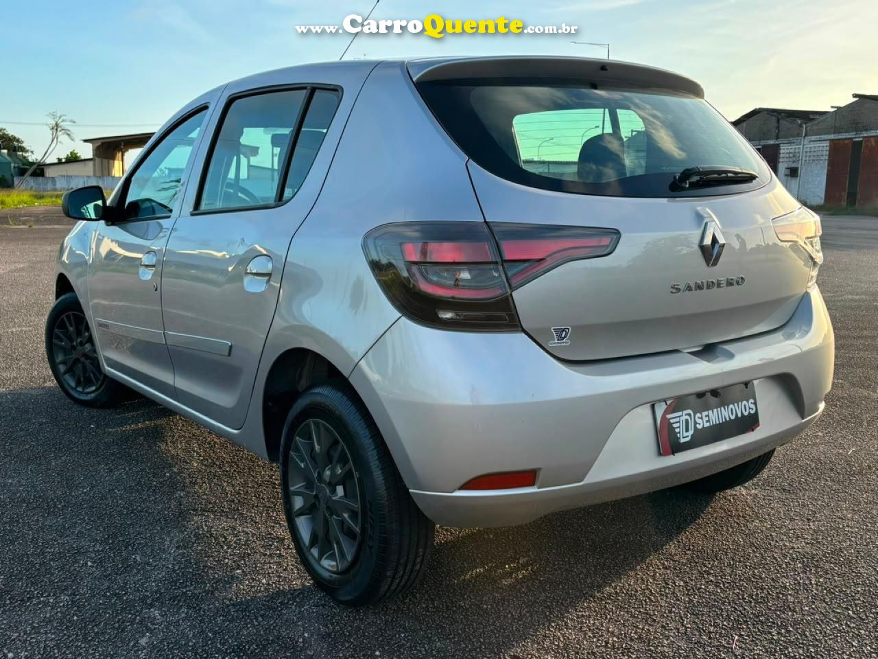 RENAULT   SANDERO S EDITION FLEX 1.0 12V 5P MEC.   PRATA 2023 1.0 FLEX - Loja