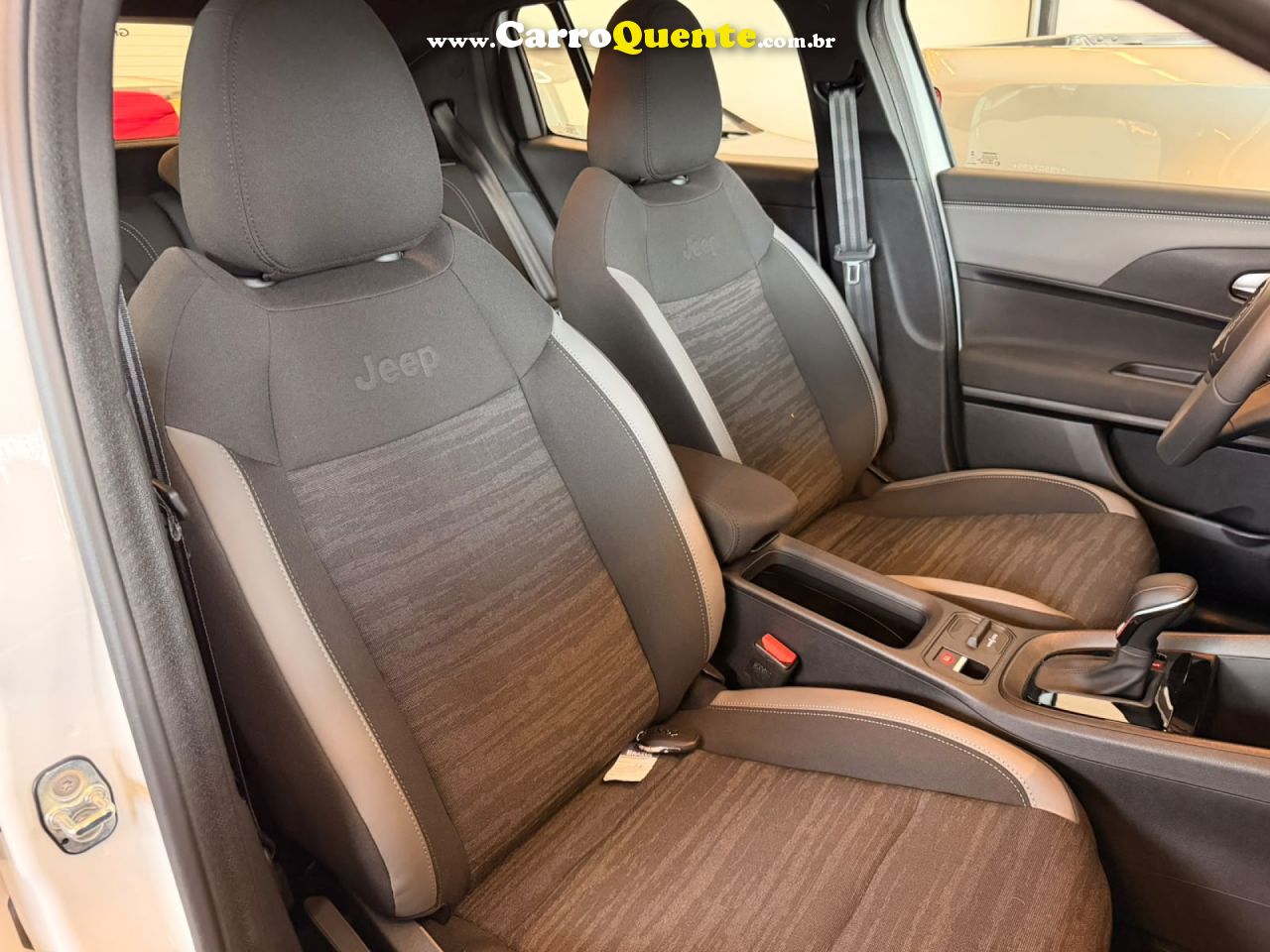 JEEP   AVENGER ALTITUDE MHEV    BRANCO 2027 1.0 ELÉTRICO E FLEX - Loja