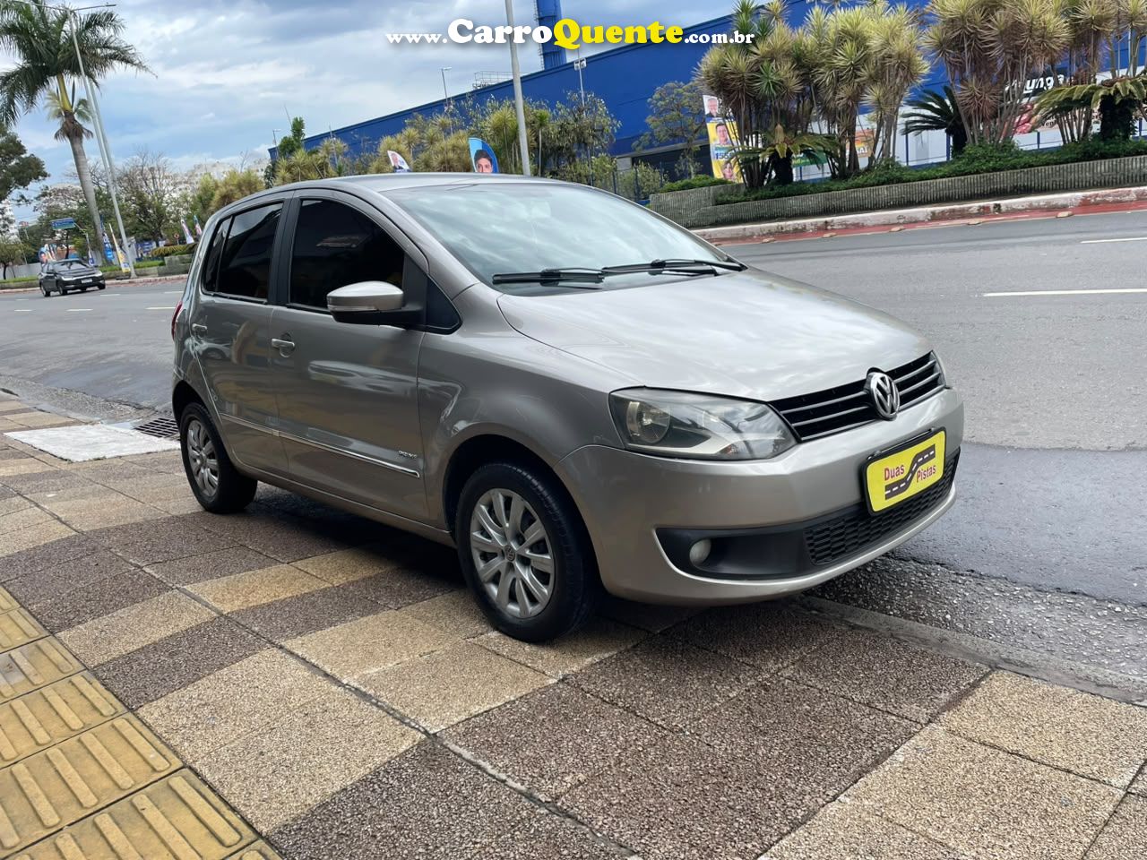 VOLKSWAGEN FOX 1.6 MI 8V 2011 - Loja