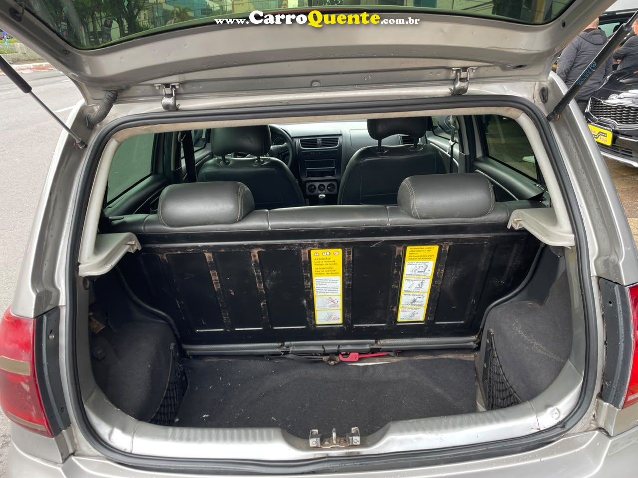VOLKSWAGEN FOX 1.6 MI 8V 2011 - Loja