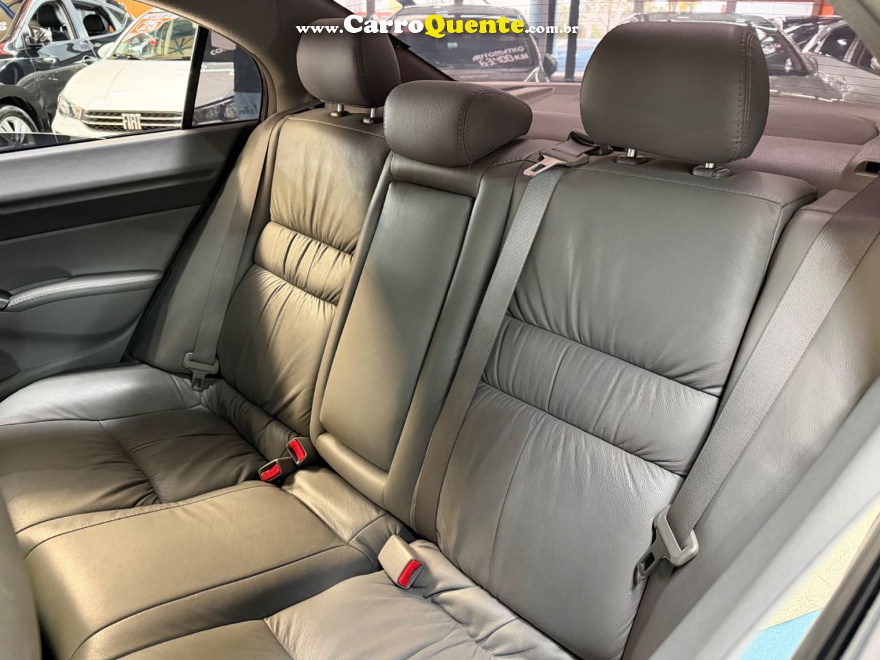 HONDA CIVIC 1.8 LXL 16V 2011 - Loja