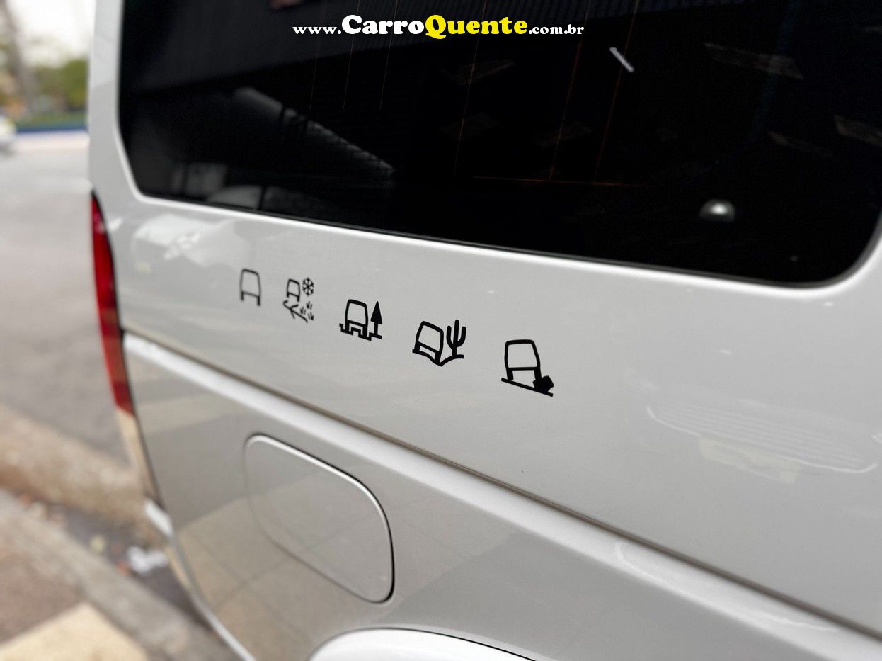 LAND ROVER DISCOVERY 4 2.7 S 4X4 V6 36V TURBO 2011 - Loja