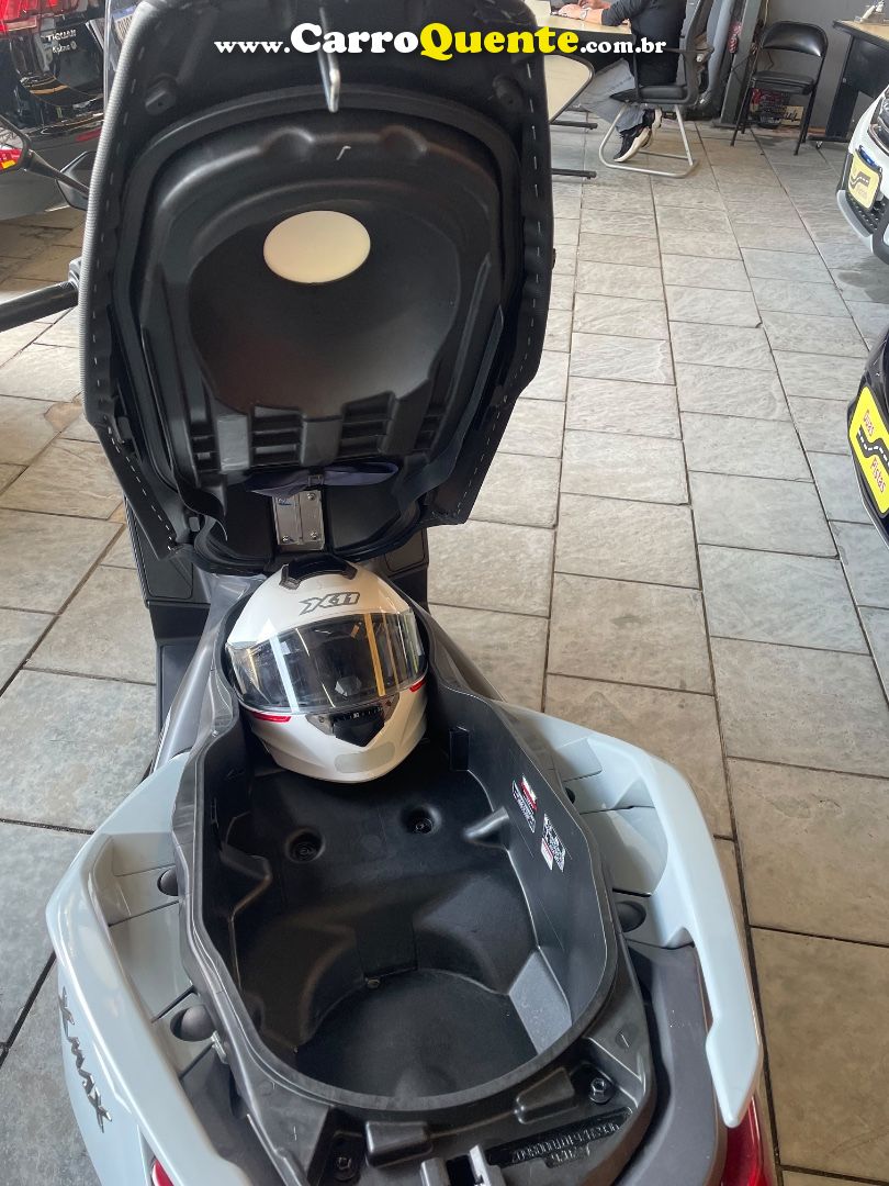 YAMAHA XMAX 300 CONNECTED ABS 2026 - Loja