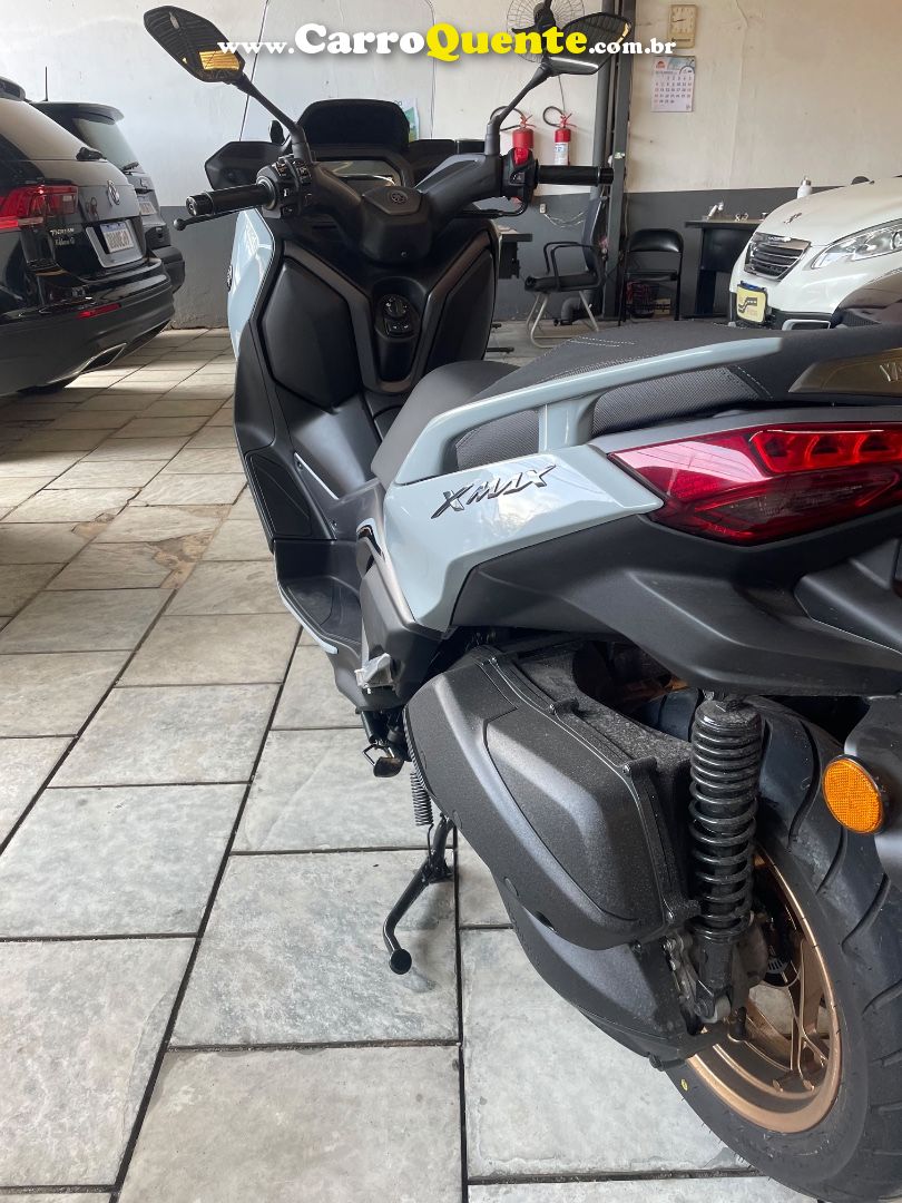 YAMAHA XMAX 300 CONNECTED ABS 2026 - Loja