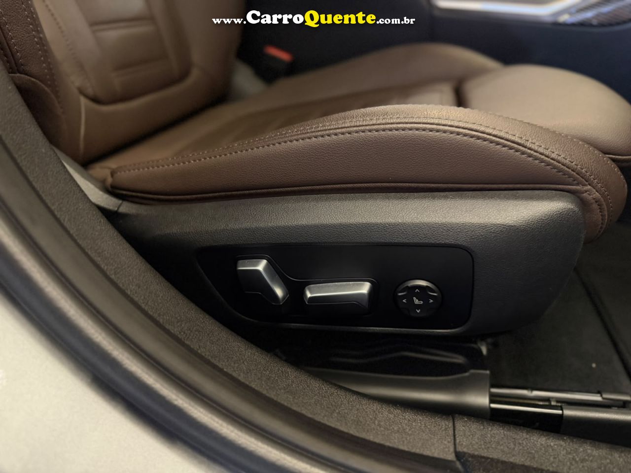 BMW 320i 2.0 16V TURBO M SPORT 2024 - Loja