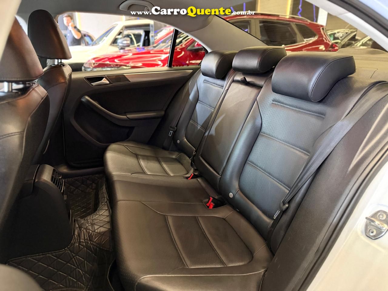 VOLKSWAGEN JETTA 1.4 16V TSI COMFORTLINE 2018 - Loja