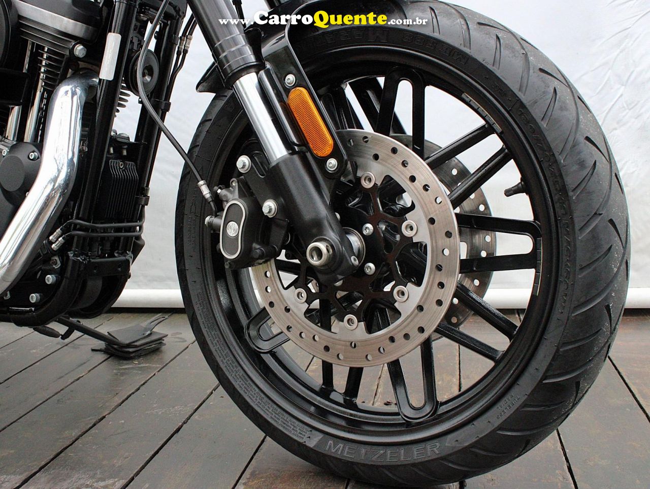 HARLEY-DAVIDSON SPORTSTER ROADSTER 2017 - Loja